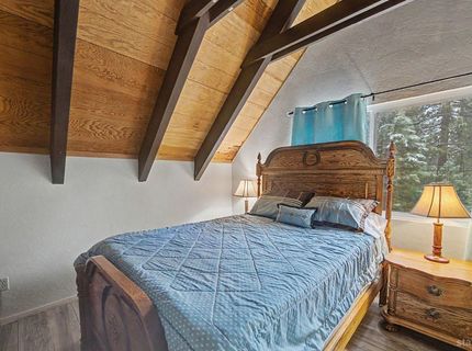 1455 Crystal Air Drive, South Lake Tahoe, CA 96150 Photo