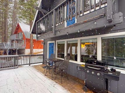 1455 Crystal Air Drive, South Lake Tahoe, CA 96150 Photo