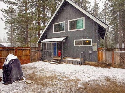 1455 Crystal Air Drive, South Lake Tahoe, CA 96150 Photo