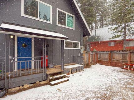 1455 Crystal Air Drive, South Lake Tahoe, CA 96150 Photo