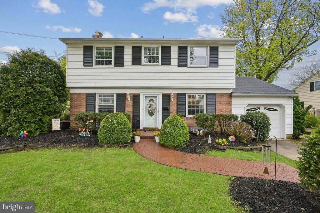 11 N Woodstock Drive, Cherry Hill, NJ 08034 Main Photo