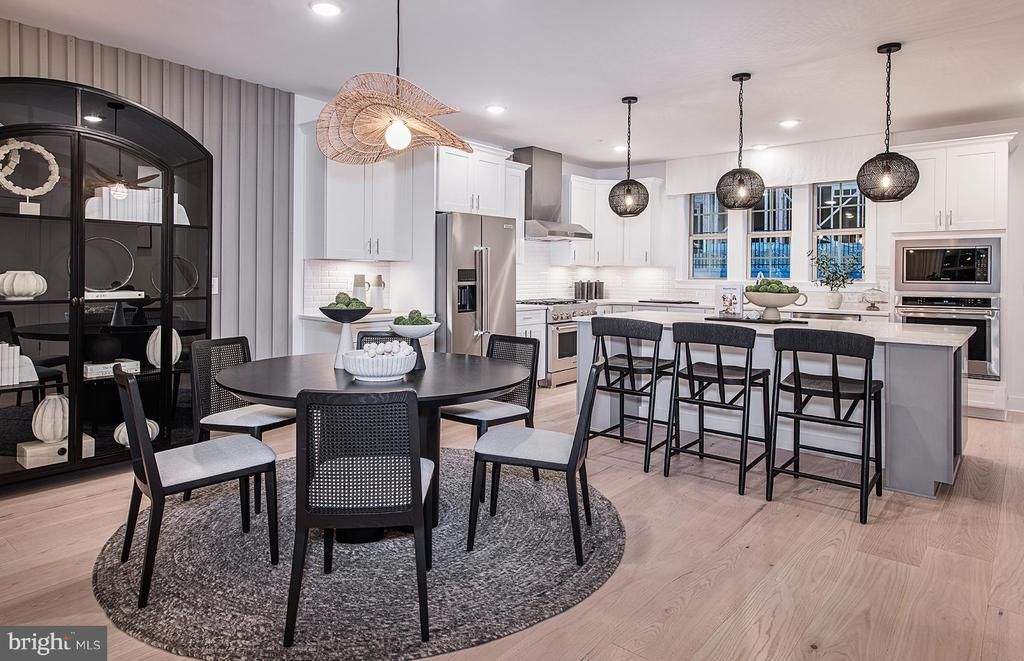 49 CHAUCER COURT, LEVITTOWN, PA 19057