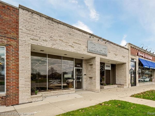 20485 Mack Avenue , Grosse Pointe Woods, MI 48236