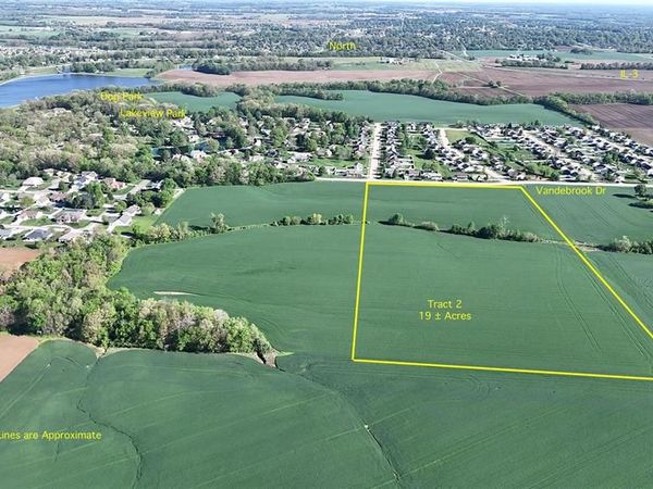 000 Vandebrook Drive , Waterloo, IL 62298