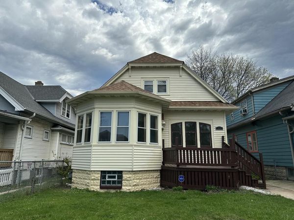 3916 N 24th PLACE, Milwaukee, WI 53206