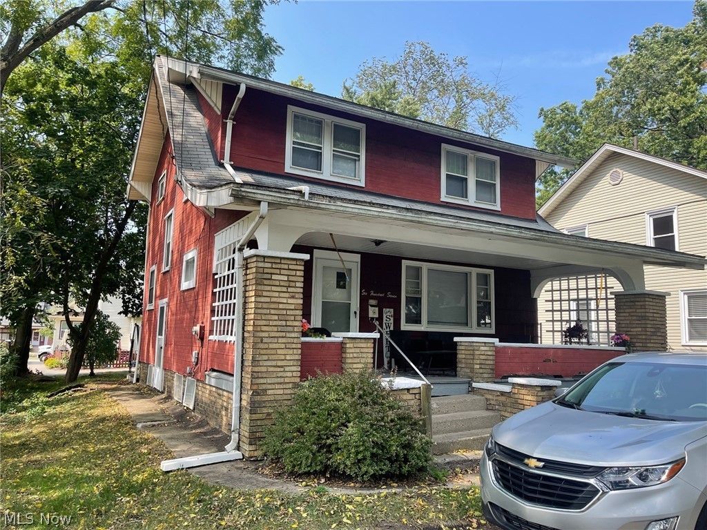 607 Rosemont Court NW, Canton, OH 44708