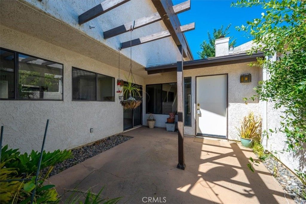 903 Queens Ct., Santa Maria, CA 93454 Main Photo