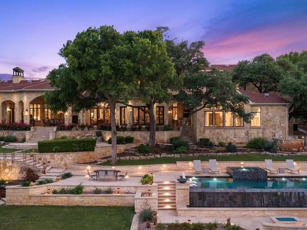 24721 Travis Lakeside CV, Spicewood, TX 78669