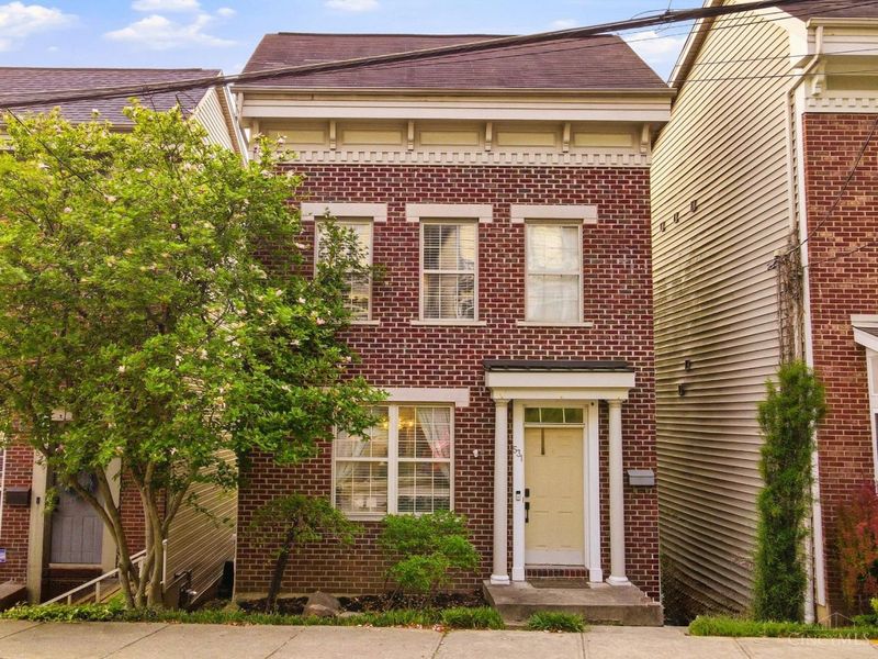 531 Hoge Street, Cincinnati, OH 45226 Photo 1