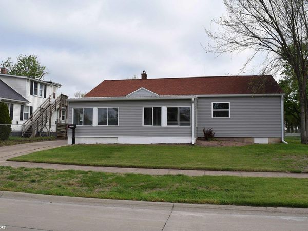 2301 Avenue E, Fort Madison, IA 52627