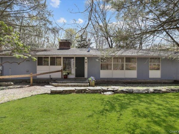 9 E Cradle Rock Road , Pound Ridge, NY 10576