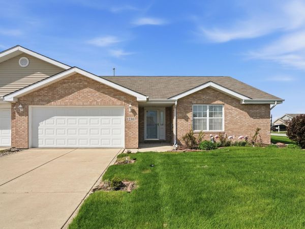 1230 W 82nd Avenue , Merrillville, IN 46410