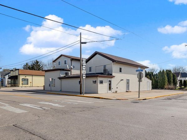 504 Milwaukee St, Lomira, WI 53048