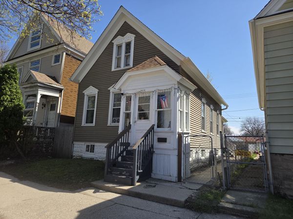 1815 W Galena St, Milwaukee, WI 53205