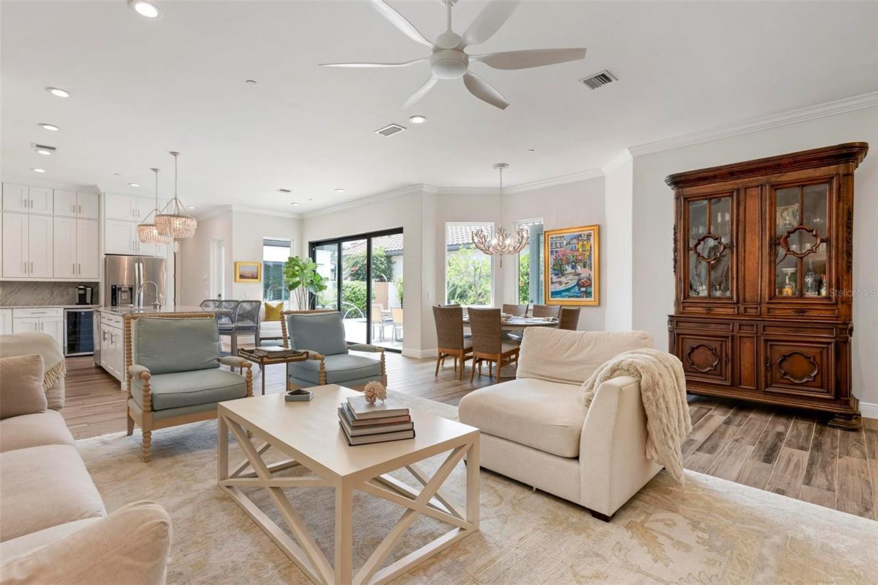 134 E Tampa Avenue, Venice, FL 34285 Photo