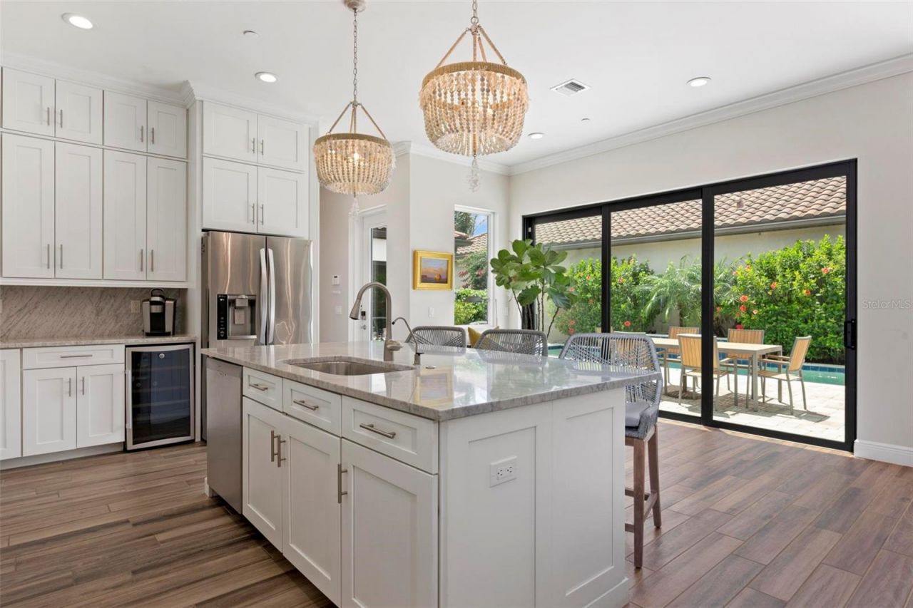 134 E Tampa Avenue, Venice, FL 34285 Photo