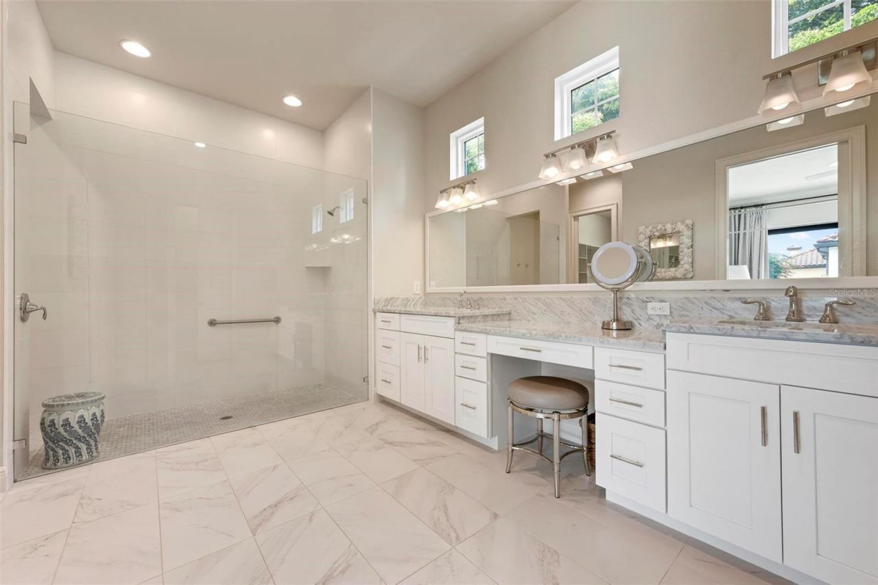 134 E Tampa Avenue, Venice, FL 34285 Photo