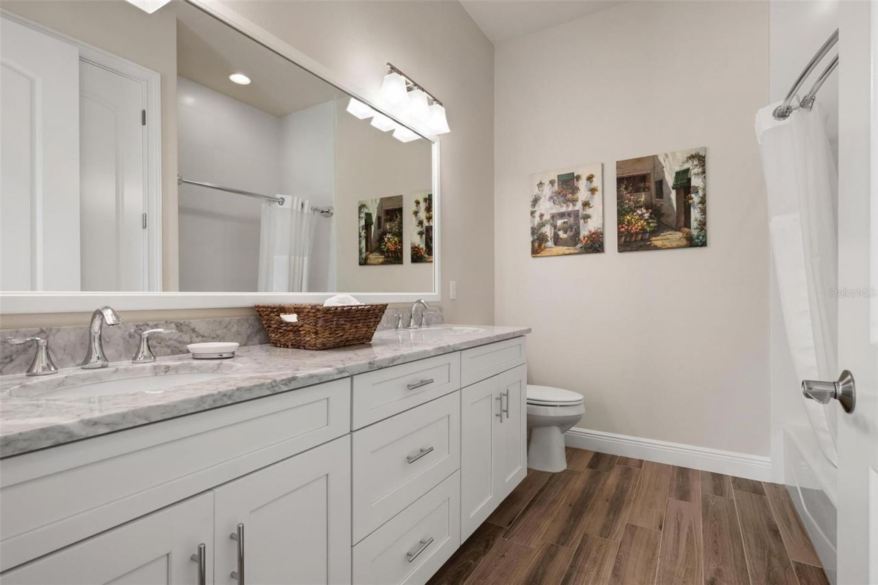 134 E Tampa Avenue, Venice, FL 34285 Photo