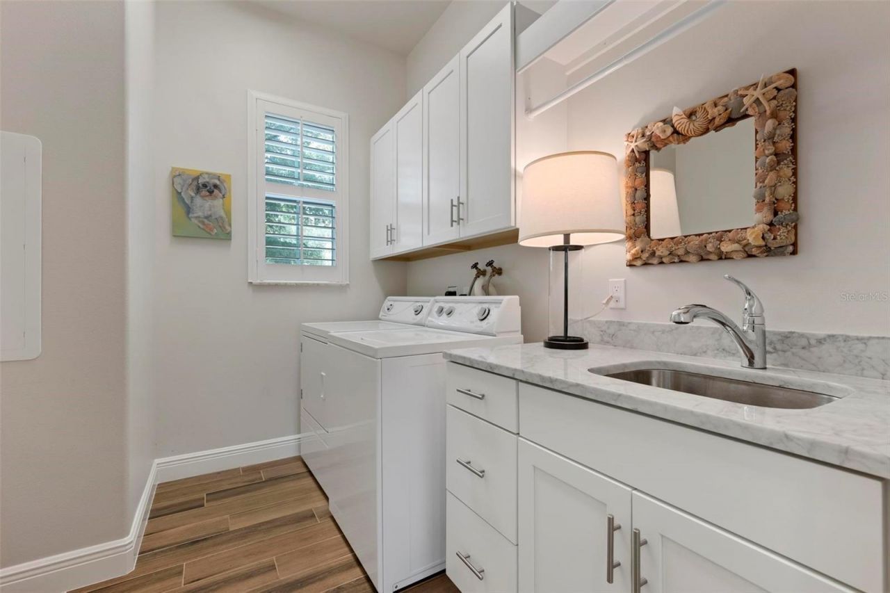 134 E Tampa Avenue, Venice, FL 34285 Photo