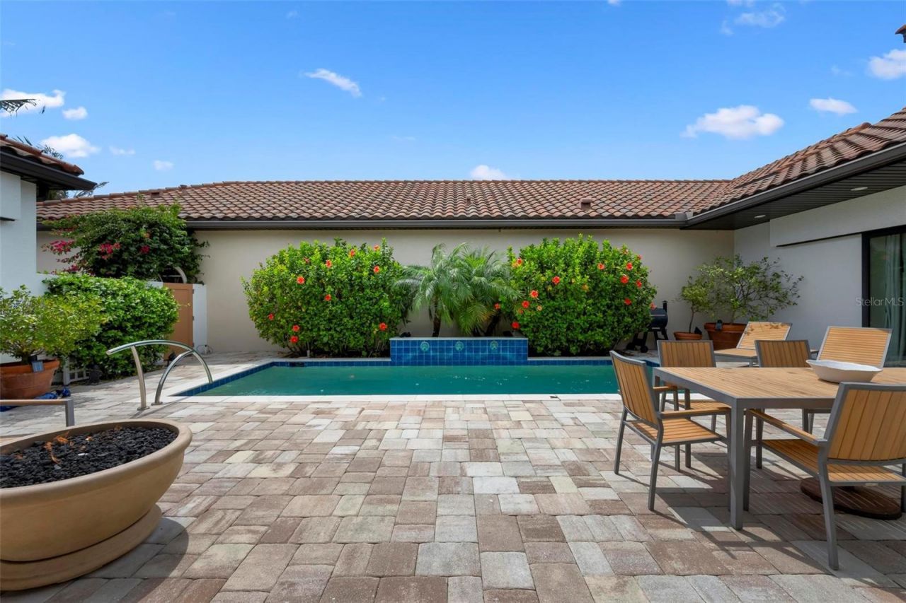 134 E Tampa Avenue, Venice, FL 34285 Photo