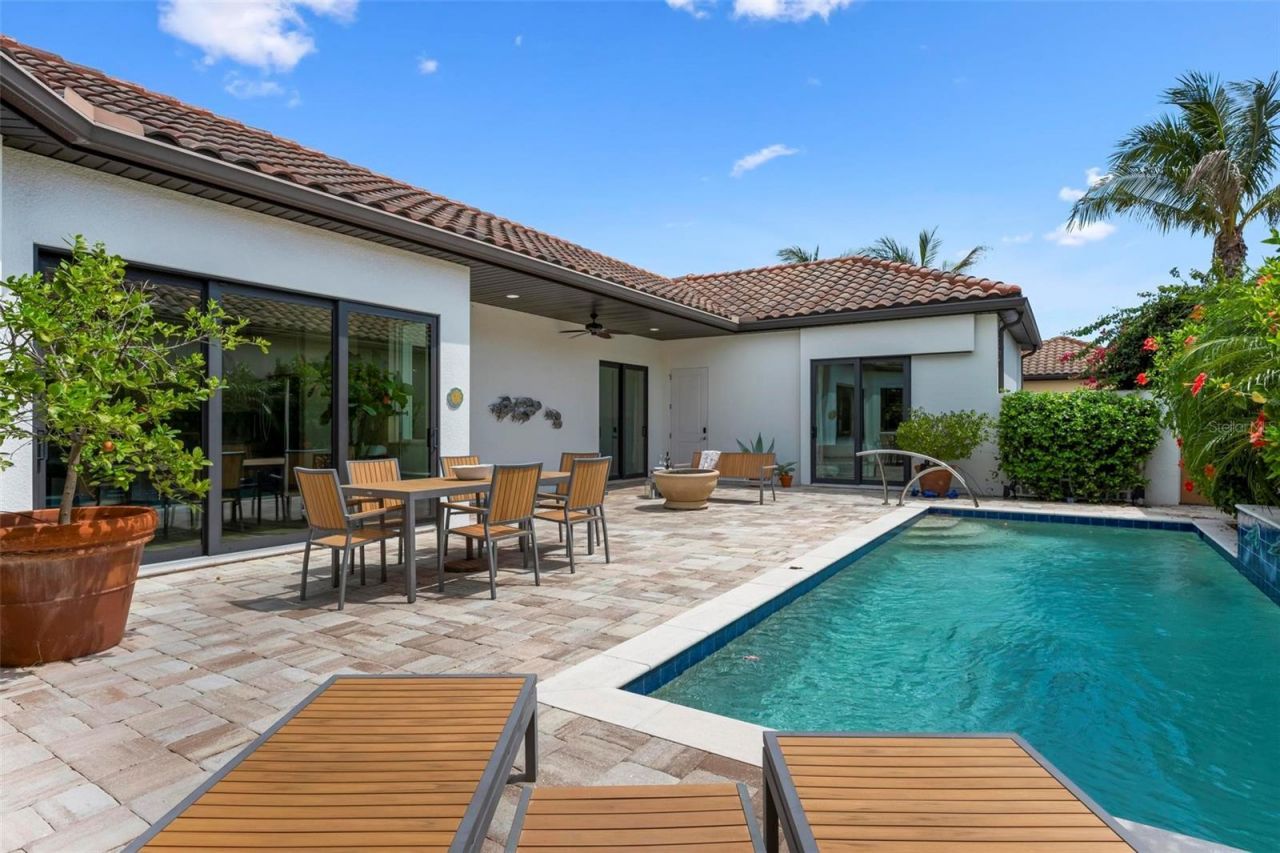 134 E Tampa Avenue, Venice, FL 34285 Photo