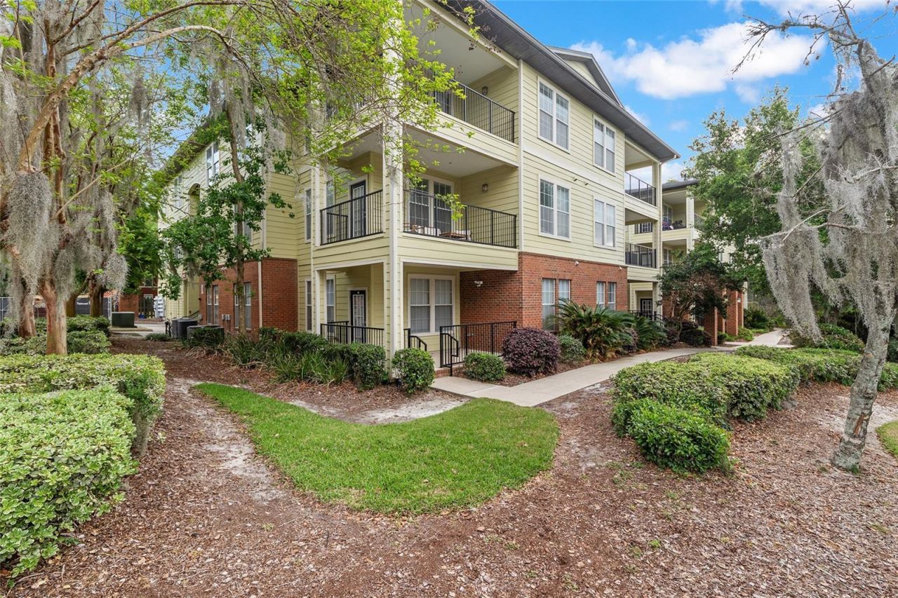 1257 SW 9th Road , Unit 308, Gainesville, FL 32601 Photo