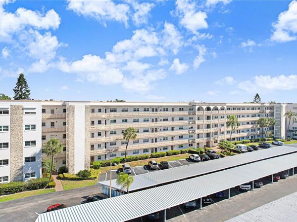 5603 80TH STREET N, Unit 303, ST PETERSBURG, FL 33709