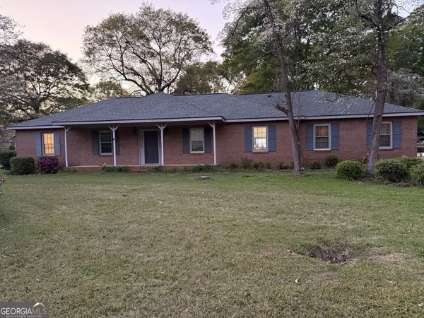 101 Smoke Rise Drive, Warner Robins, GA 31088