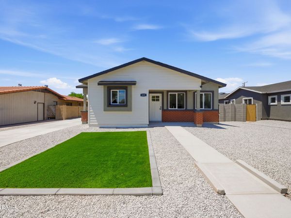 460 S Pioneer, Mesa, AZ 85204