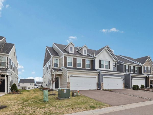 11329 Brookview Road , Woodbury, MN 55129