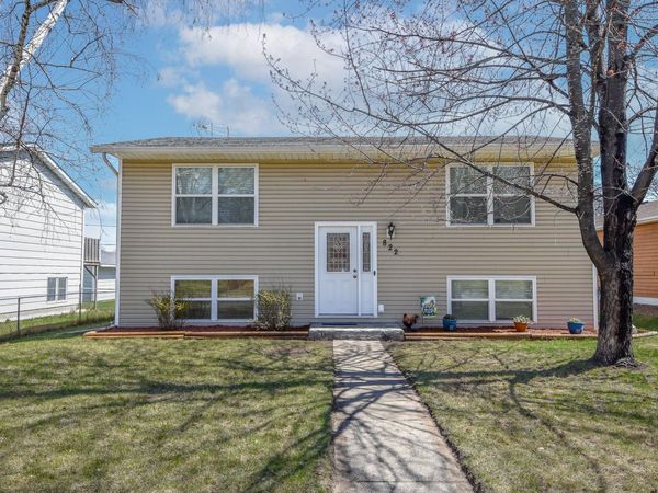 822 10th Avenue SE, Saint Cloud, MN 56304
