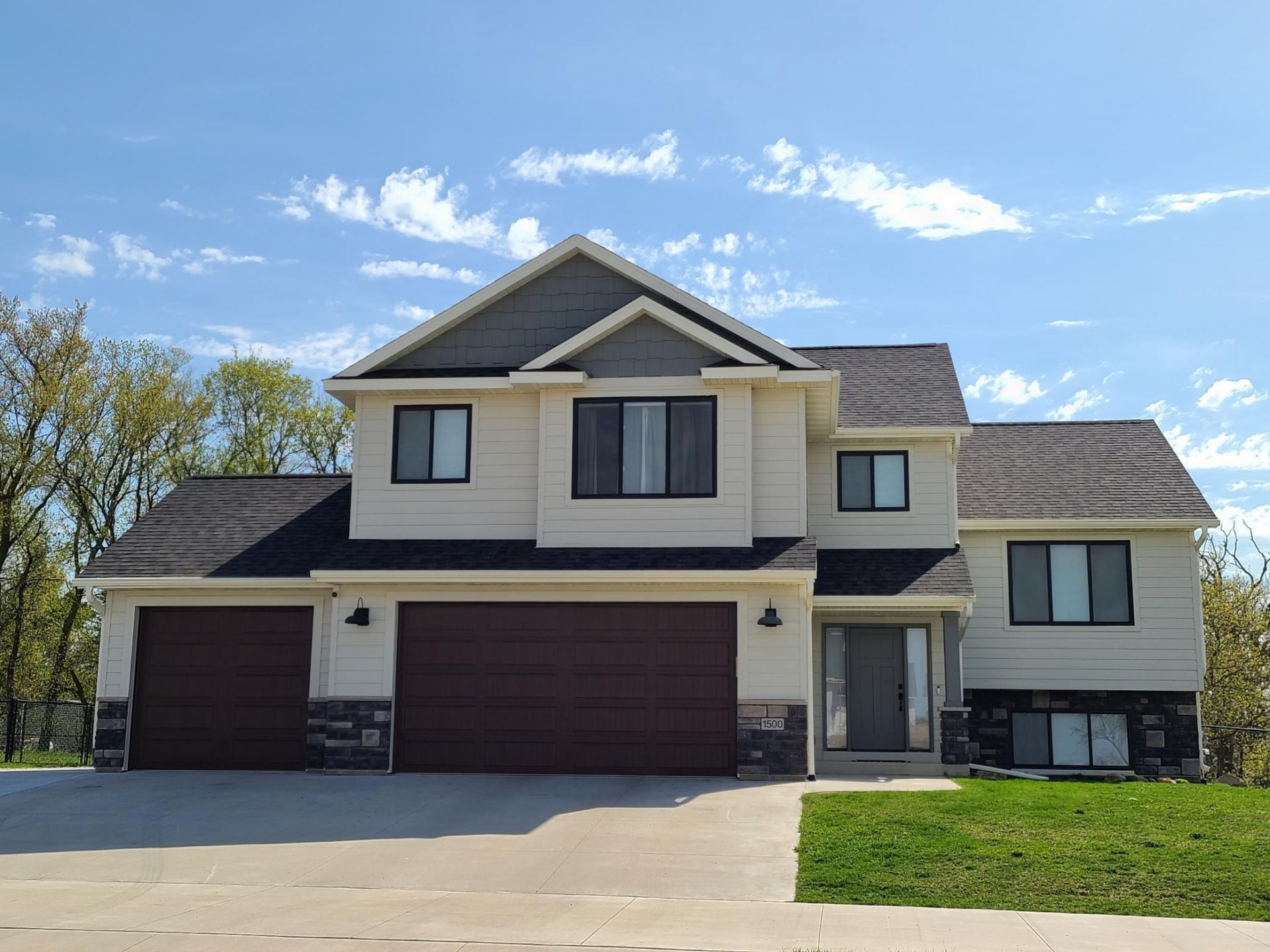 1500 14th Avenue NE, Kasson, MN 55944