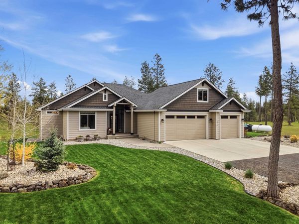 3915 W Brown Ln, Cheney, WA 99004
