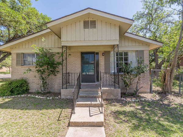 324 Craddock Ave, San Marcos, TX 78666