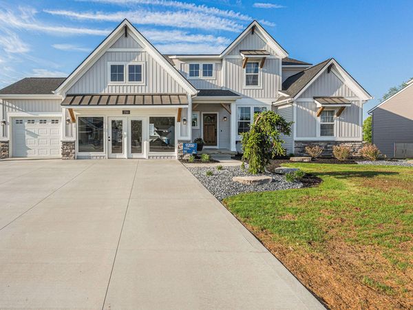 4575 Ada Grove Court SW, Ada, MI 49301