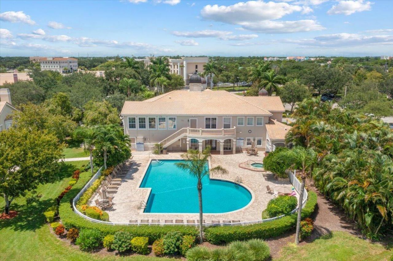 158 SW Peacock Boulevard, Unit 30105, Port Saint Lucie, FL 34986 Photo