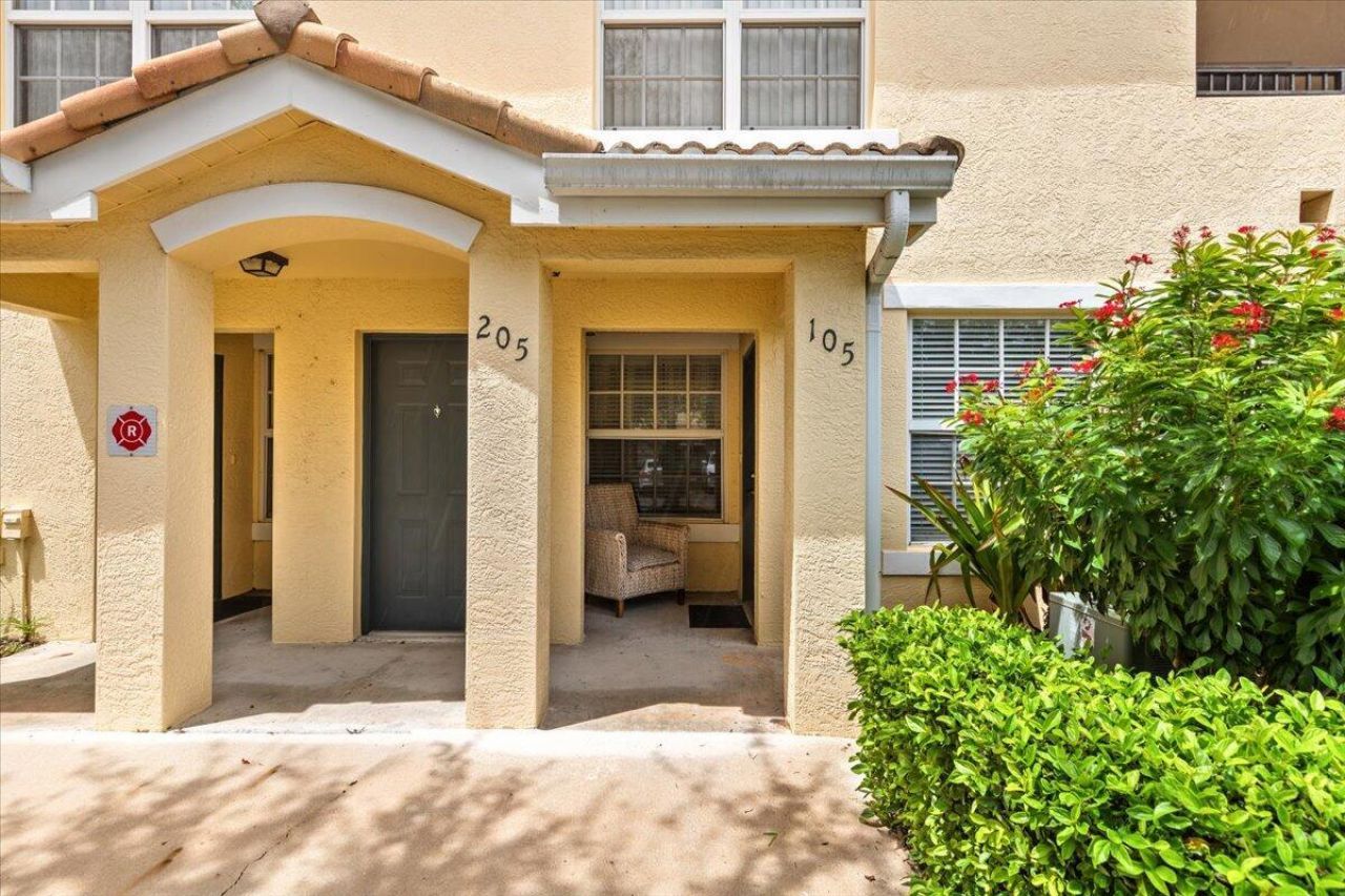 158 SW Peacock Boulevard, Unit 30105, Port Saint Lucie, FL 34986 Photo