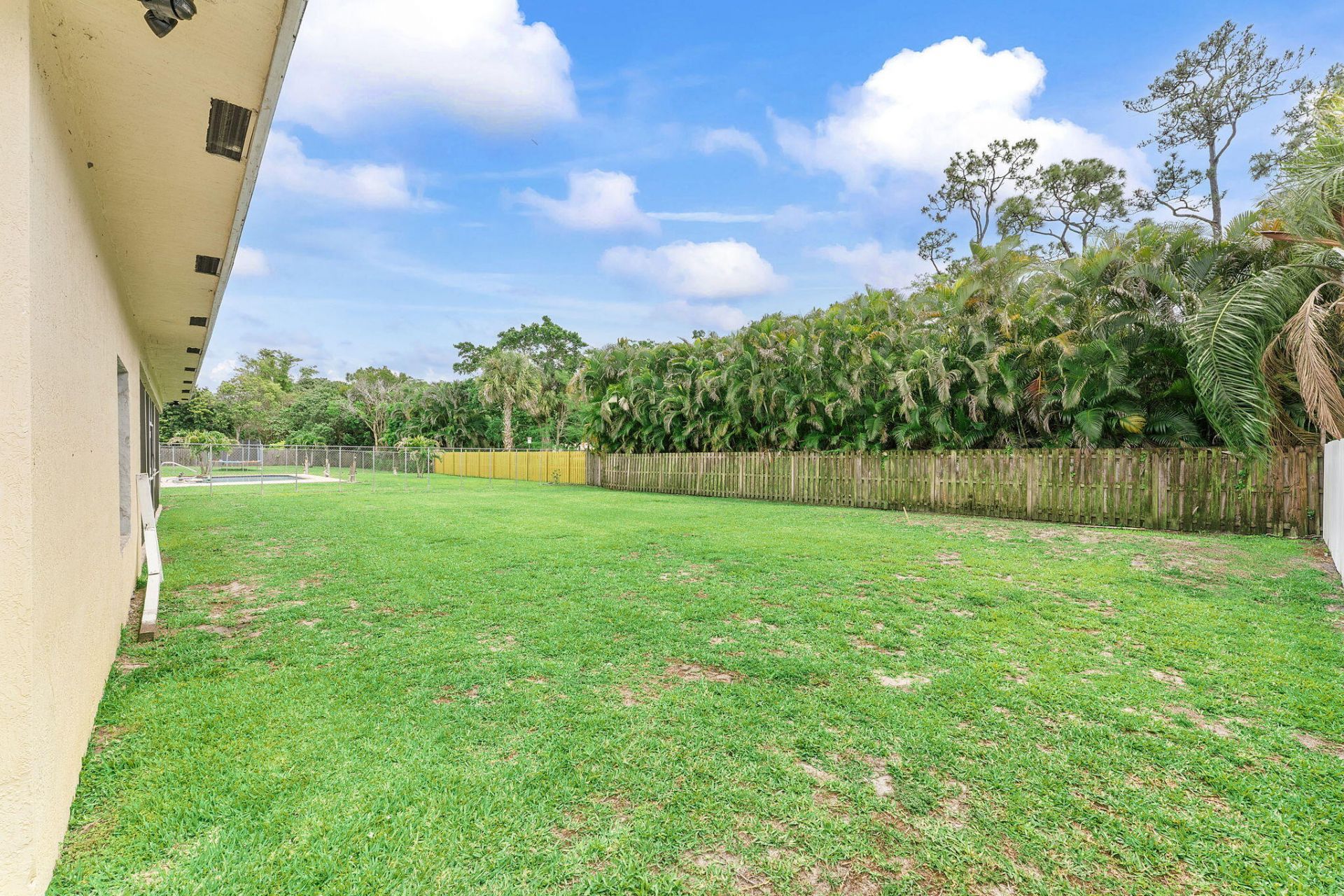 123 Bilbao Street, Royal Palm Beach, FL 33411 Photo