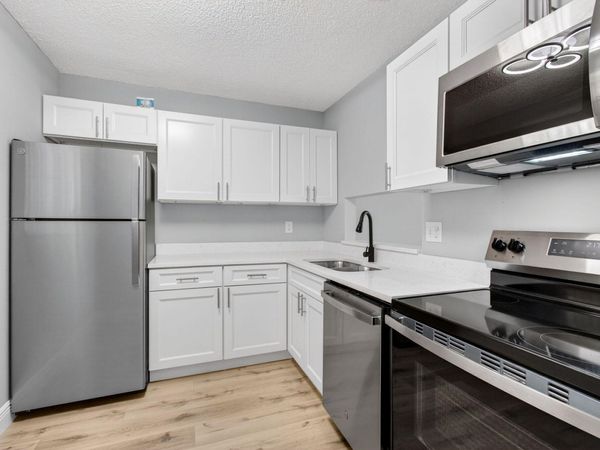 5430 Las Verdes Circle, Delray Beach, FL 33484