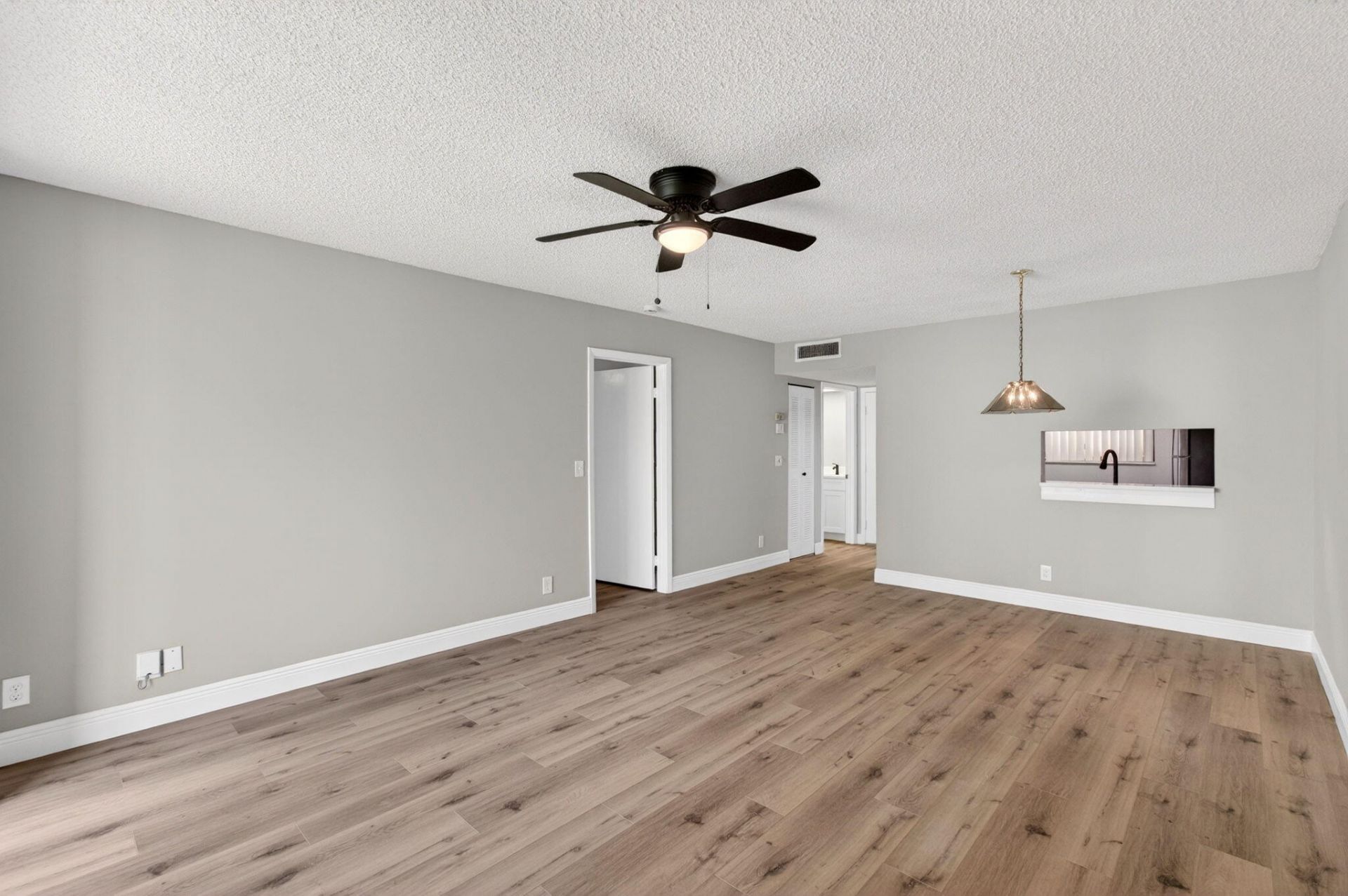 5430 Las Verdes Circle, Unit 109, Delray Beach, FL 33484 Photo