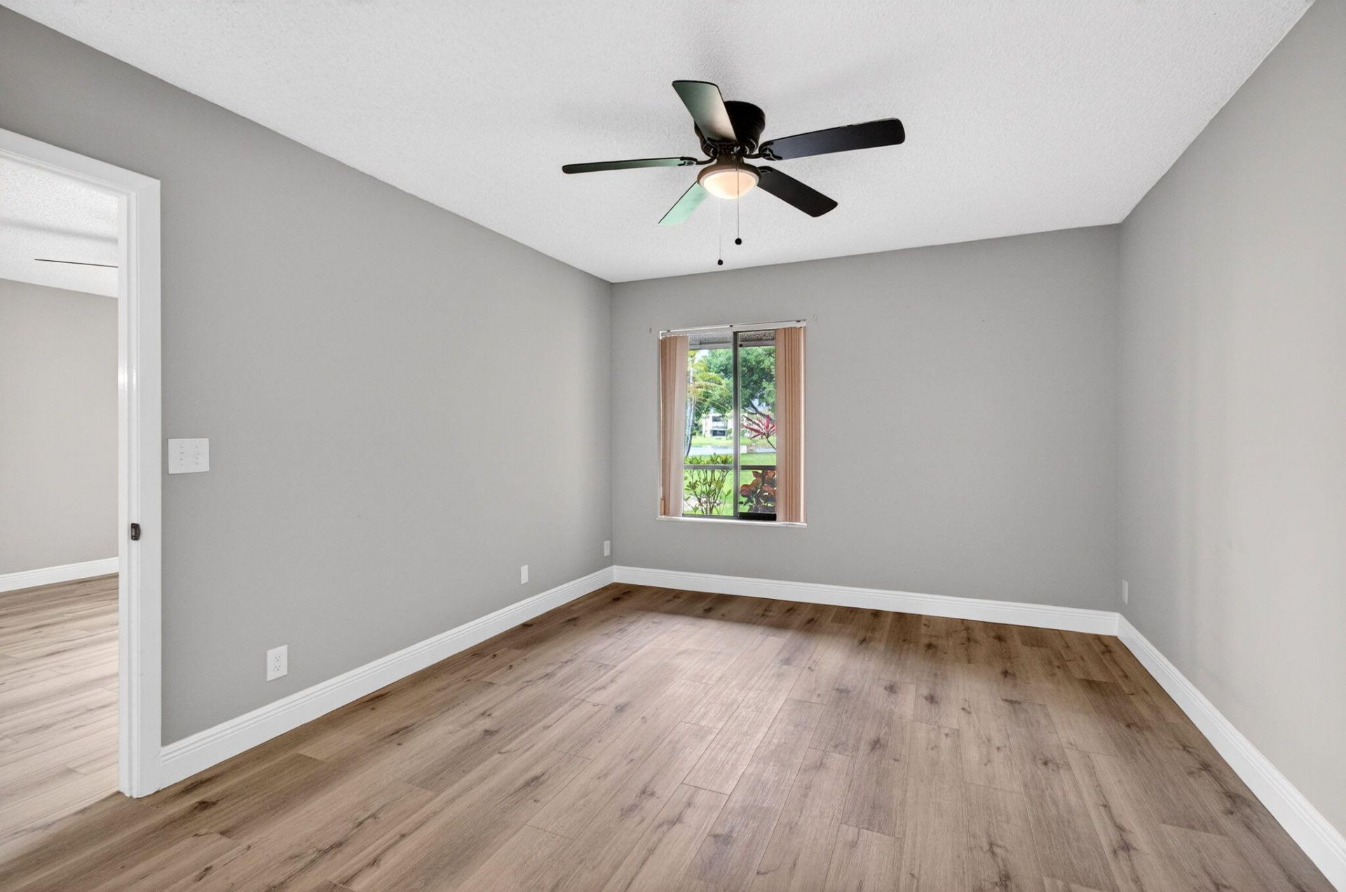 5430 Las Verdes Circle, Unit 109, Delray Beach, FL 33484 Photo
