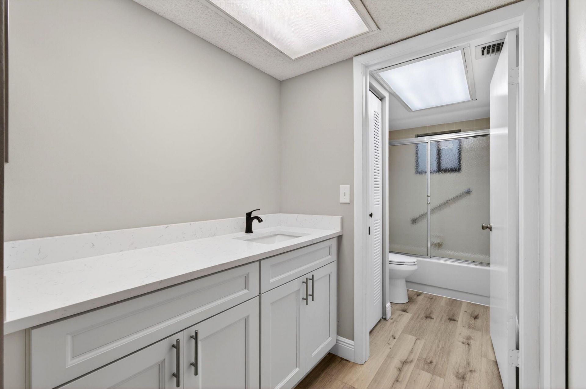 5430 Las Verdes Circle, Unit 109, Delray Beach, FL 33484 Photo
