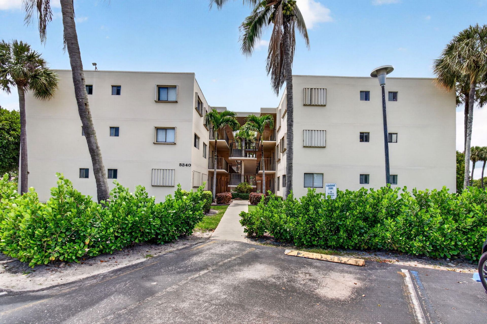 5430 Las Verdes Circle, Unit 109, Delray Beach, FL 33484 Photo