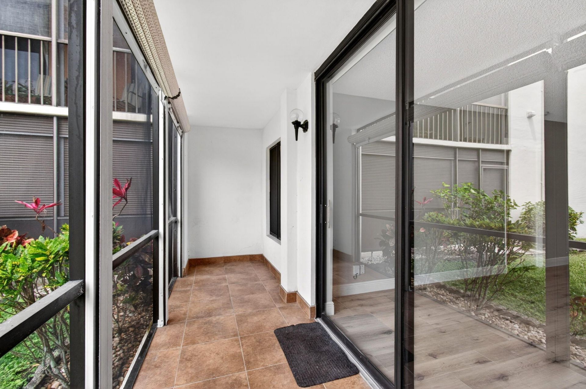 5430 Las Verdes Circle, Unit 109, Delray Beach, FL 33484 Photo