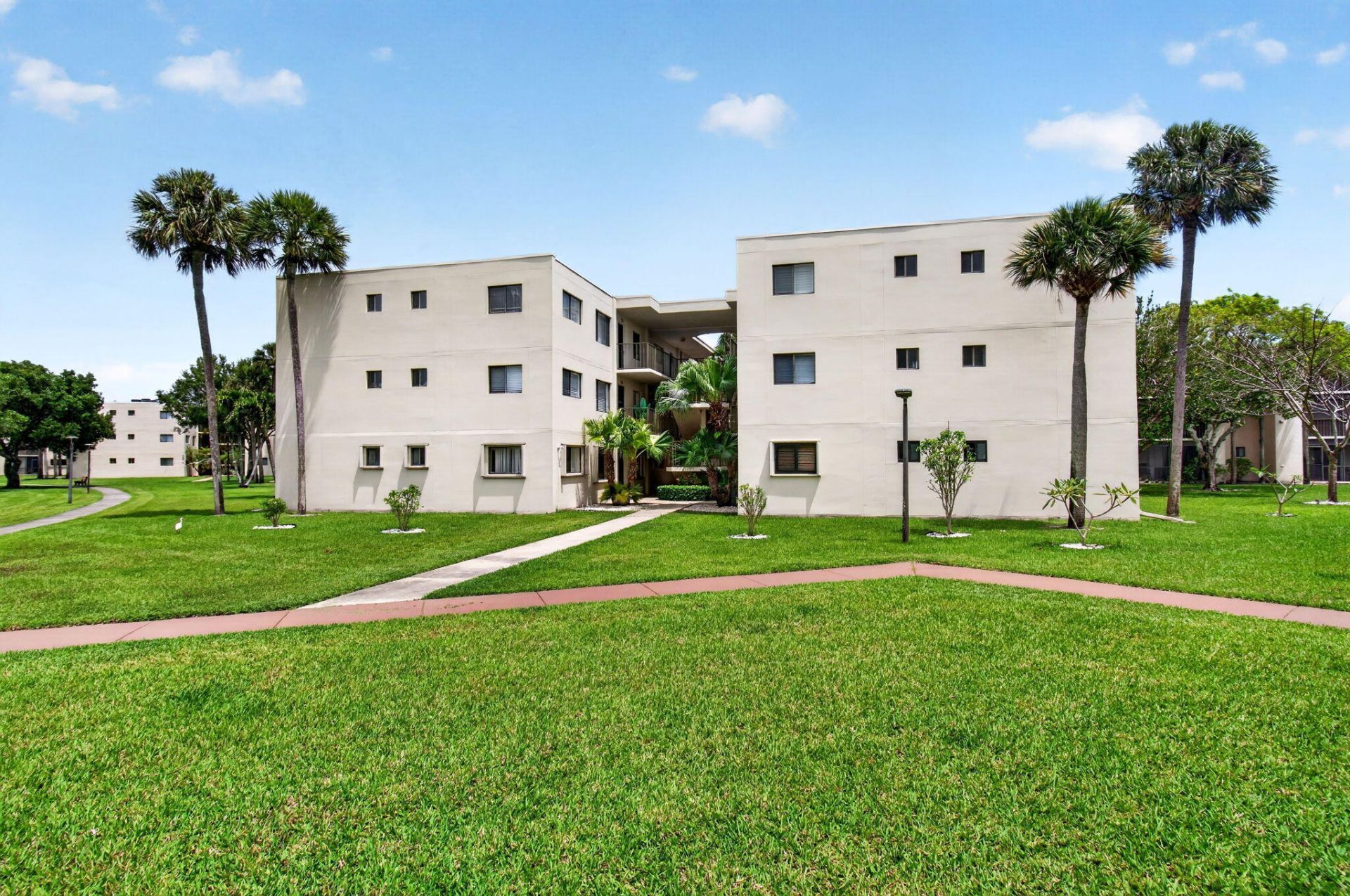 5430 Las Verdes Circle, Unit 109, Delray Beach, FL 33484 Photo