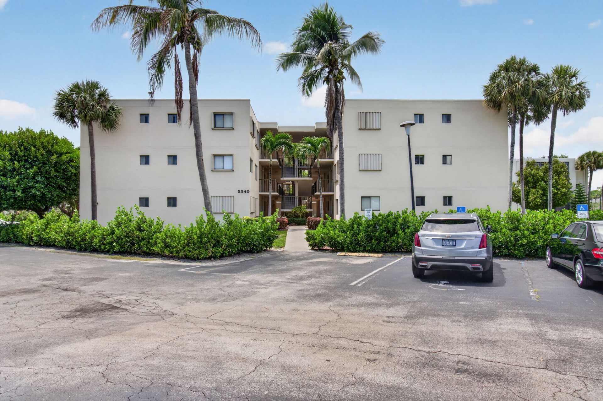 5430 Las Verdes Circle, Unit 109, Delray Beach, FL 33484 Photo