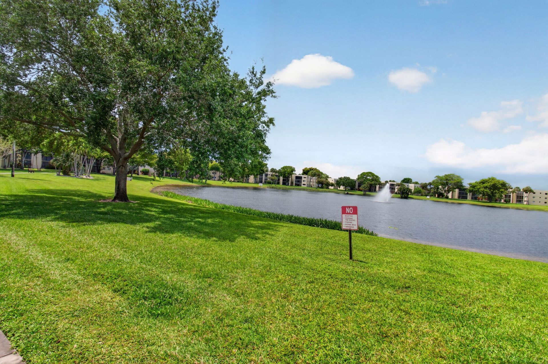 5430 Las Verdes Circle, Unit 109, Delray Beach, FL 33484 Photo