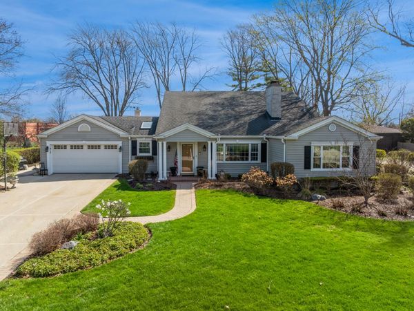 819 S Beverly Lane , Arlington Heights, IL 60005