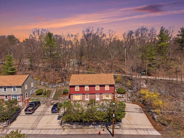 35 Mountain St, Unit 35, Woburn, MA 01801