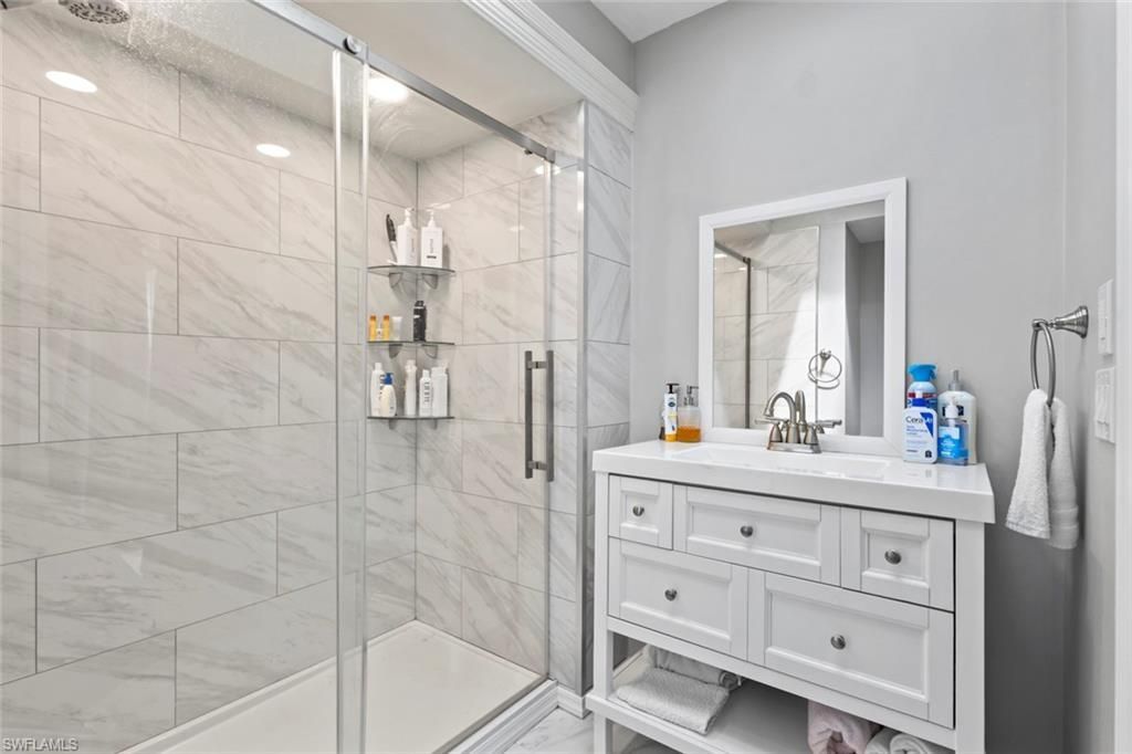 18260 Deep Passage Ln, Fort Myers Beach, FL 33931 Photo